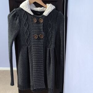 Take Out Charcoal Cardigan with Cream Hood